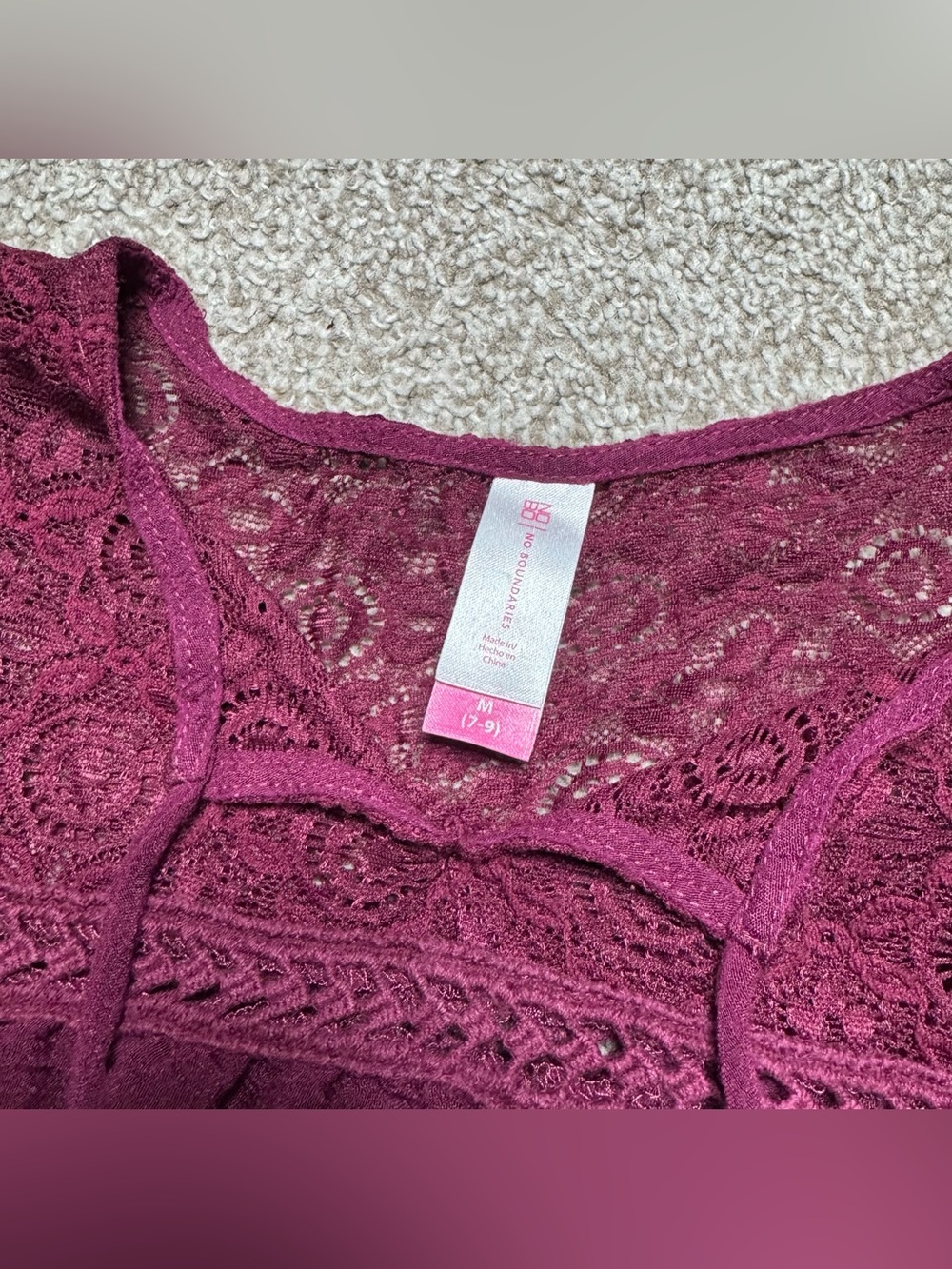 Blouse - Picture 2 of 3